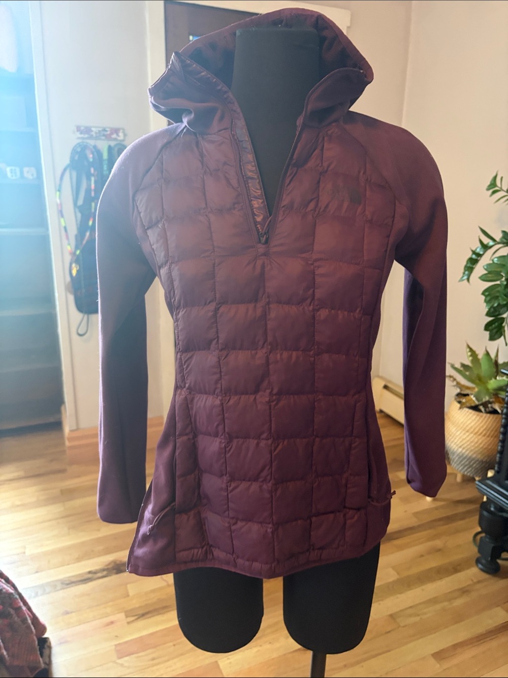 The North Face Women's Quilted Hooded Pullover Jacket - Plum